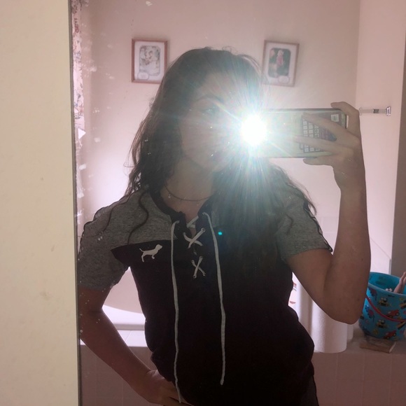 Maroon PINK short sleeve shirt! - Picture 5 of 5